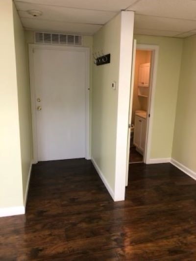 845 Oaklawn Avenue 104
