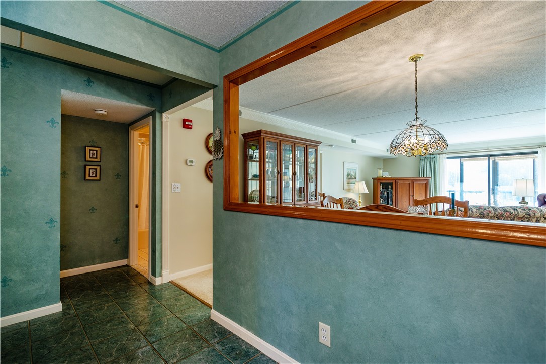 West Warwick, Rhode Island 02893, United States, 2 Bedrooms Bedrooms, ,2 BathroomsBathrooms,Residential,Active,257669