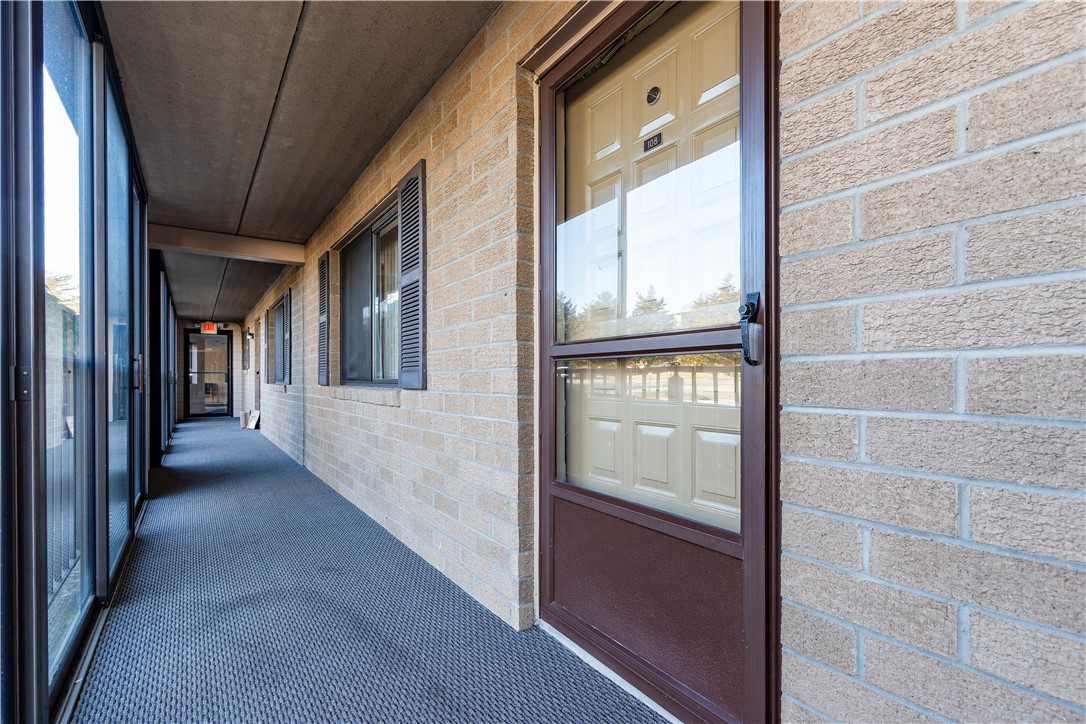 650 East Greenwich Avenue 5-108