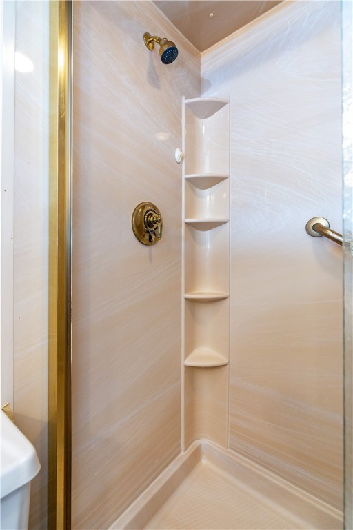 West Warwick, Rhode Island 02893, United States, 2 Bedrooms Bedrooms, ,2 BathroomsBathrooms,Residential,Active,257669