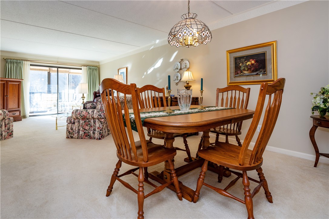 West Warwick, Rhode Island 02893, United States, 2 Bedrooms Bedrooms, ,2 BathroomsBathrooms,Residential,Active,257669