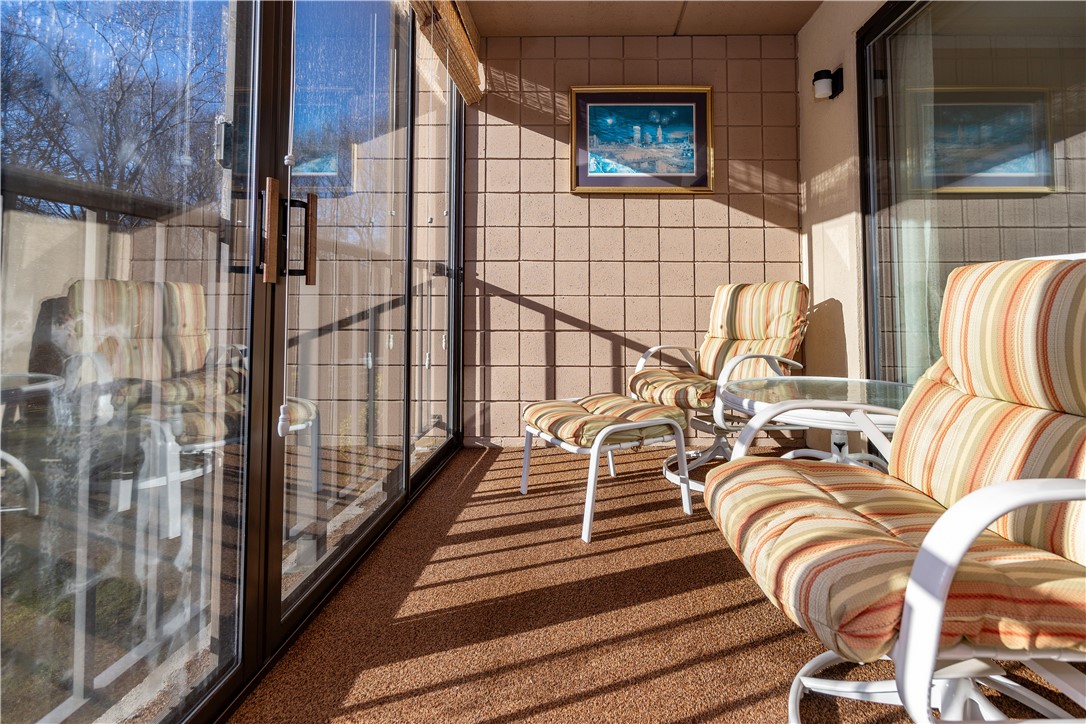 West Warwick, Rhode Island 02893, United States, 2 Bedrooms Bedrooms, ,2 BathroomsBathrooms,Residential,Active,257669