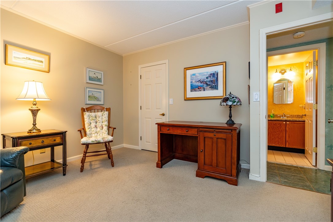 West Warwick, Rhode Island 02893, United States, 2 Bedrooms Bedrooms, ,2 BathroomsBathrooms,Residential,Active,257669