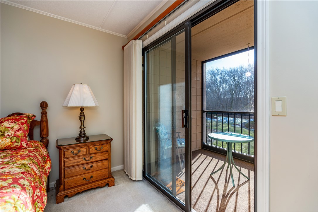 West Warwick, Rhode Island 02893, United States, 2 Bedrooms Bedrooms, ,2 BathroomsBathrooms,Residential,Active,257669