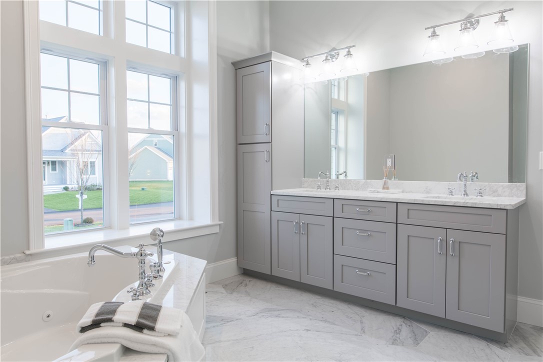 Charlestown, Rhode Island, 02813, United States, 4 Bedrooms Bedrooms, ,3 BathroomsBathrooms,Residential,Active,2008304