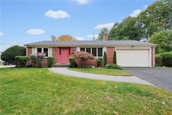 161 ROUNDS AVE, RIVERSIDE, RI 02915 - Image 10bebbd41a2d1c1ca677c9f8ee365548/2181076925