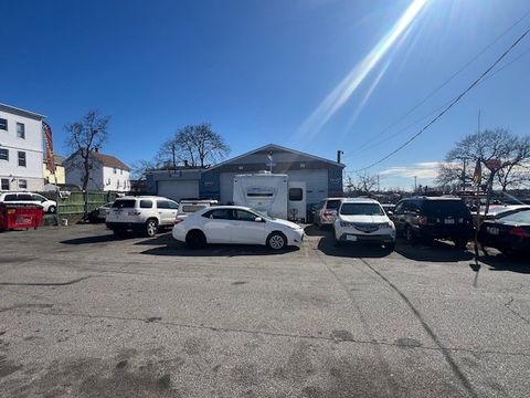 102 Esten Avenue Pawtucket RI 02860