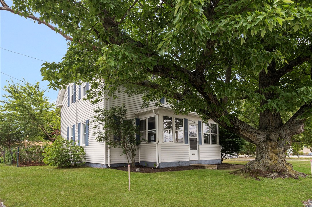 785 Main Avenue