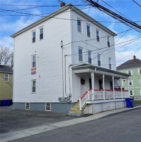 5 Ryan Avenue 3 Bristol RI 02809