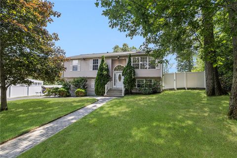 27 Tartaglia Street Johnston RI 02919