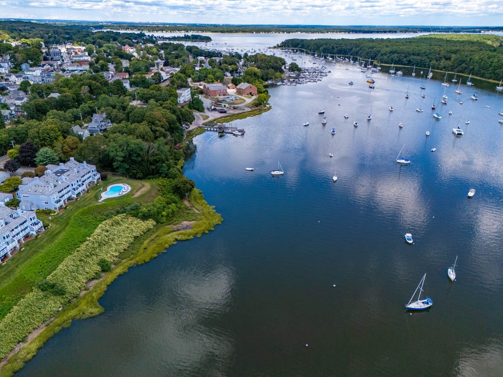 152 Crompton Avenue 12