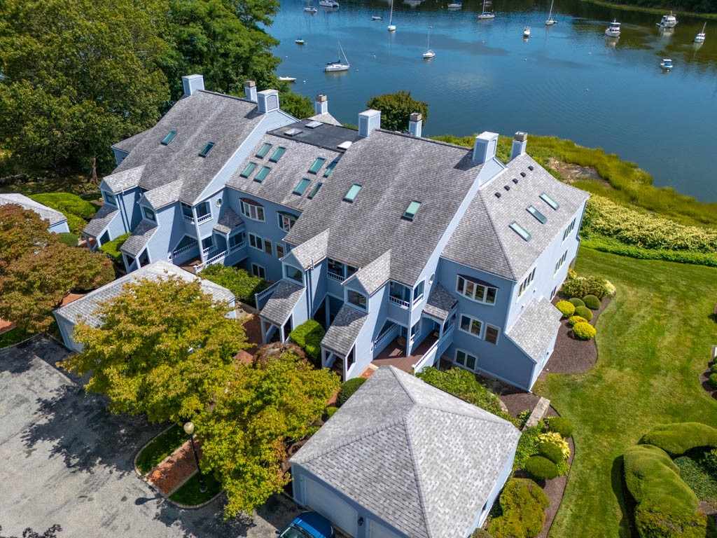 152 Crompton Avenue 12