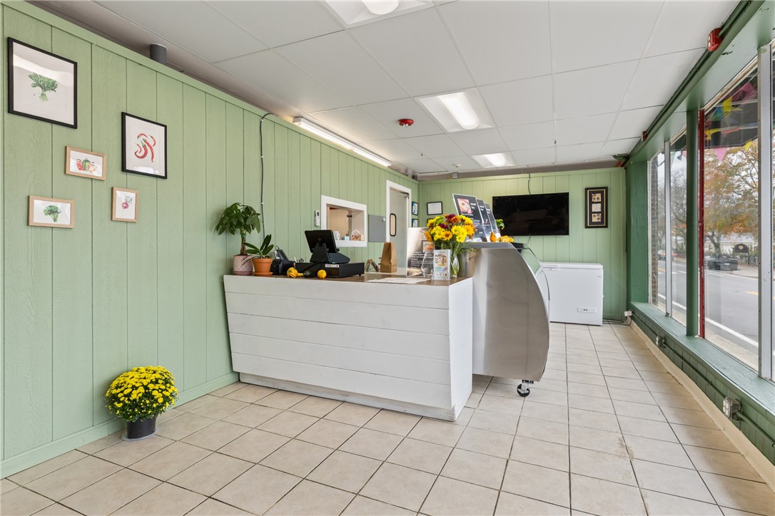 1674 Main Street 1670