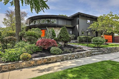 33 Intervale Road Providence RI 02906