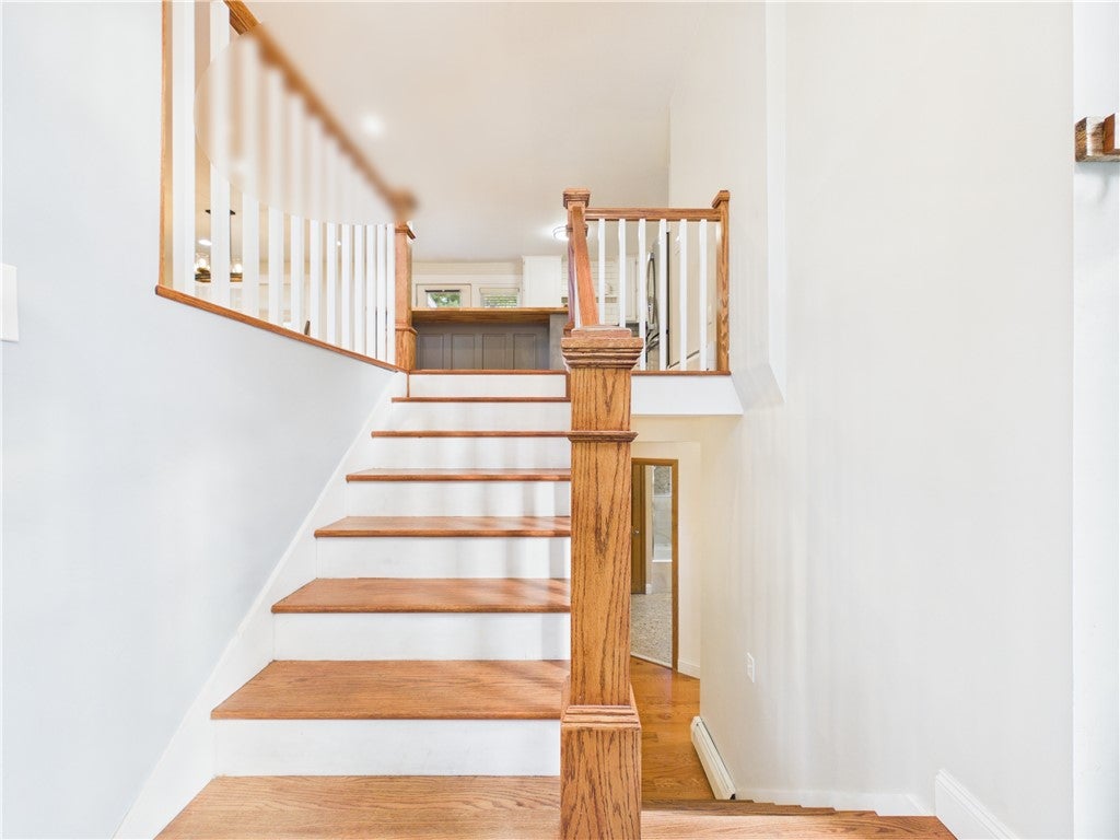11 Winsor Park Way