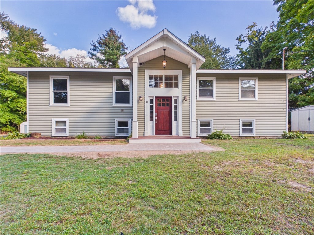 11 Winsor Park Way