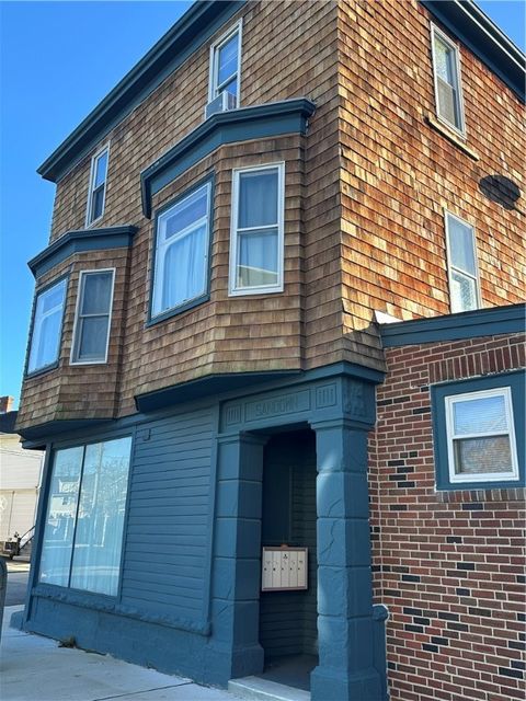 49 East Bowery Street 3 Newport RI 02840