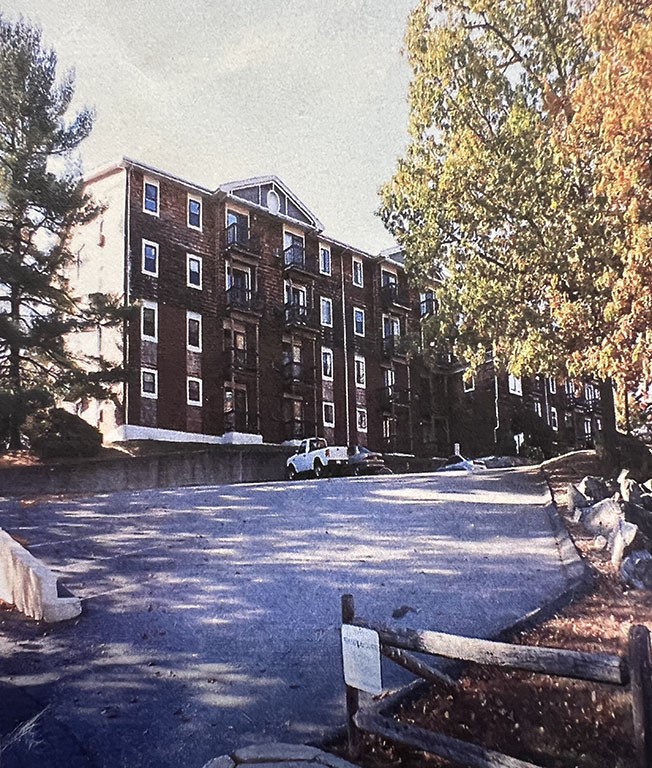 1190 Charles Street 14