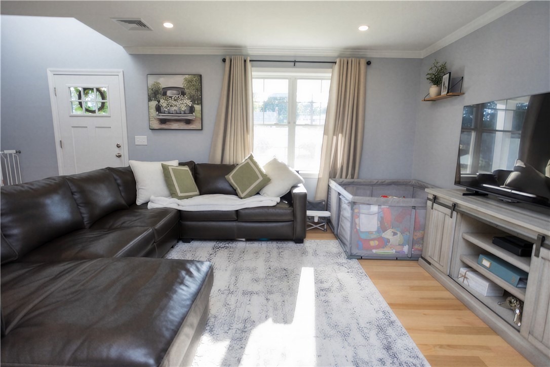 209 Curran Road