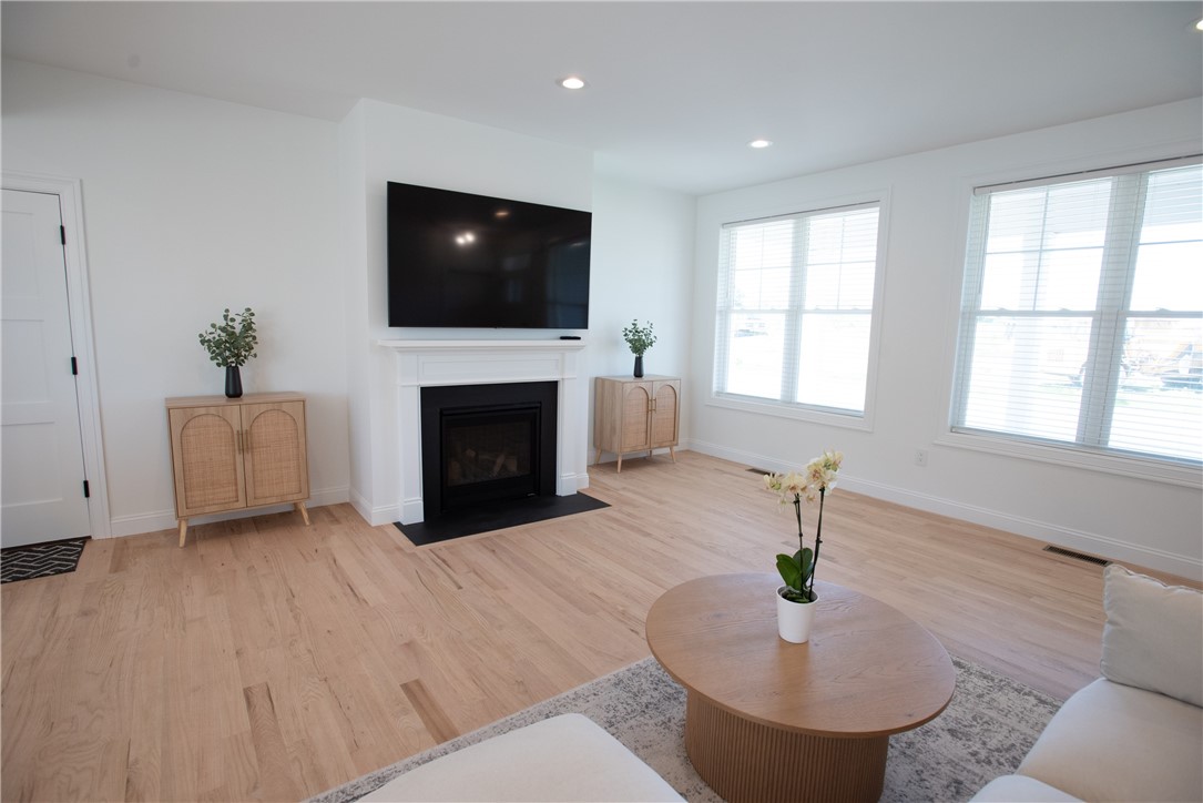 30 Bunker Hill Crossing