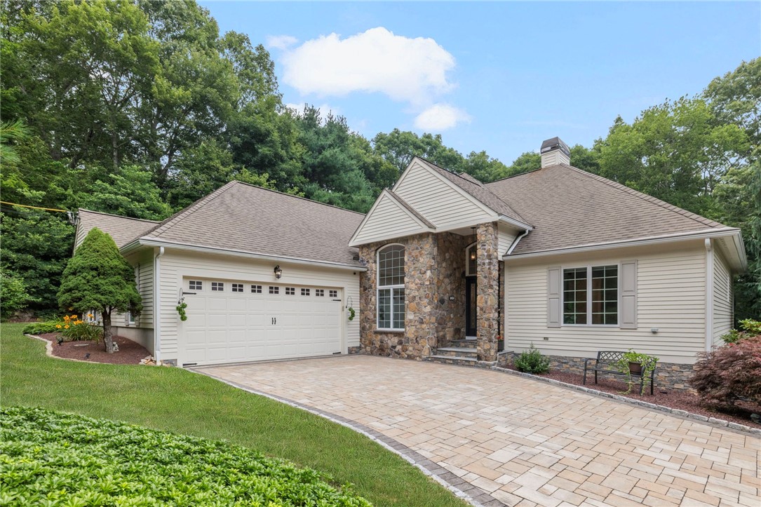 5 Woodbine Lane