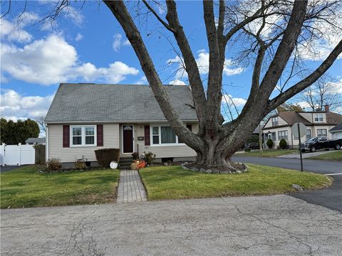 36 Gerald Street East Providence RI 02915
