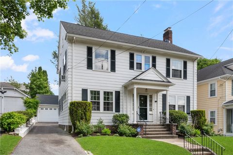 47 Lyndhurst Avenue Providence RI 02908