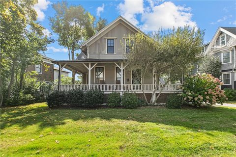 39 Powel Avenue 1 Newport RI 02840