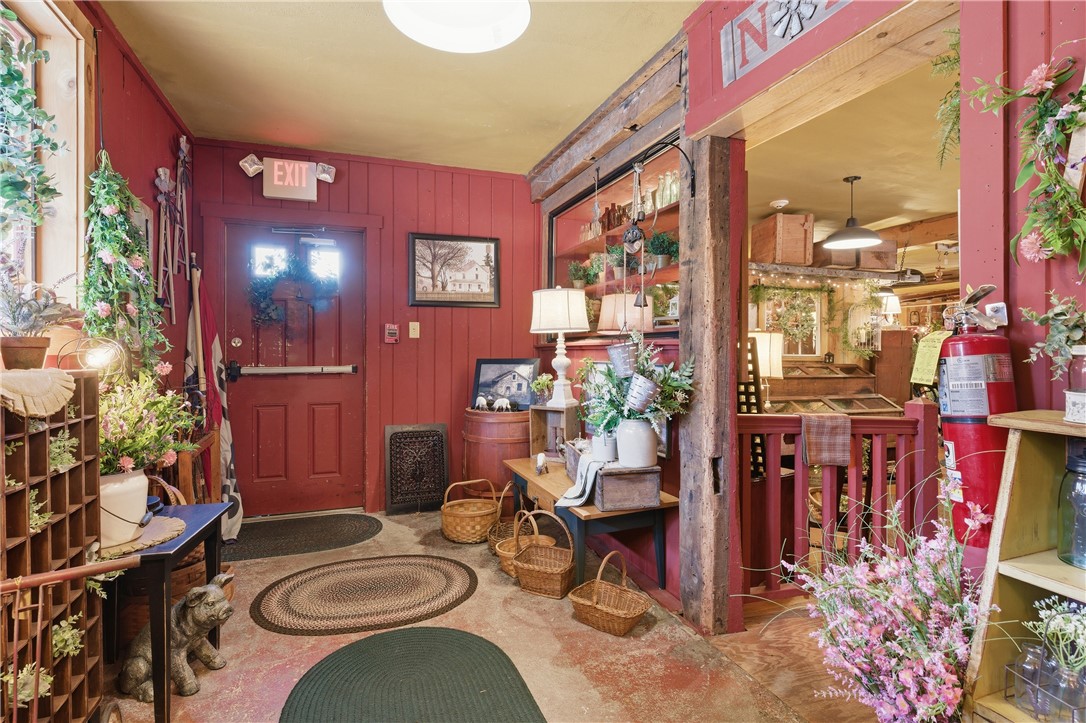 953 Victory Highway 955