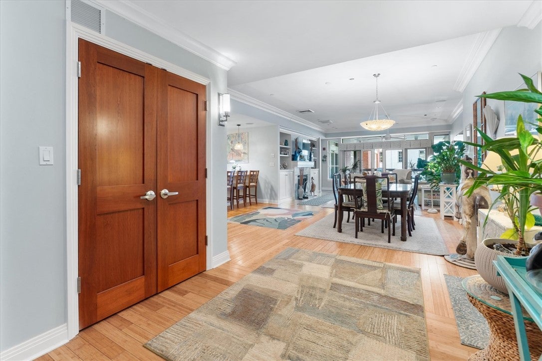345 Thames Street 205N