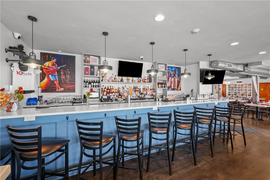 1091 Main Street