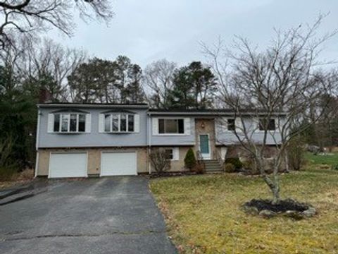 Single Family Residence in Coventry RI 106 Reservoir Road.jpg