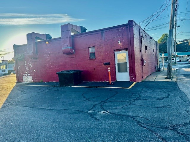 1278 Post Road