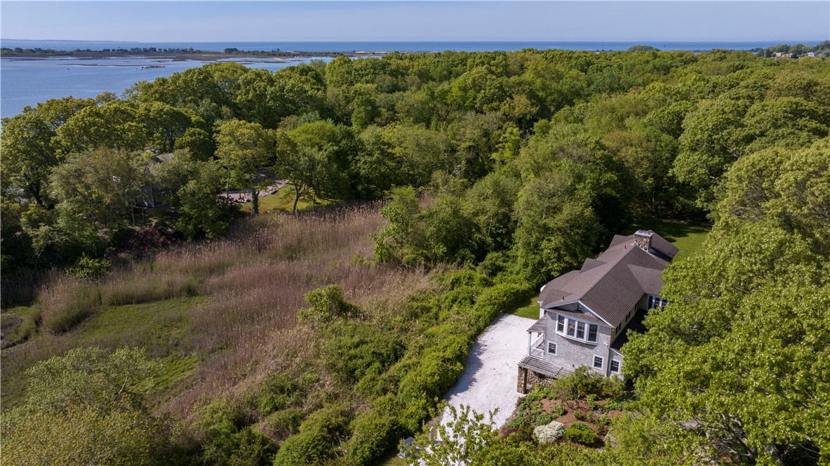 137 Cove Point East Road