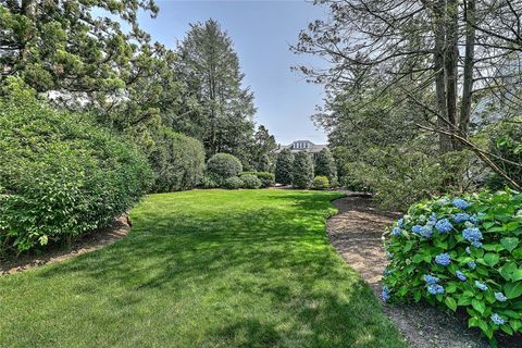 62 Harwich Road Providence RI 02906