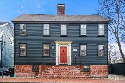 16 Bridge Street Newport RI 02840