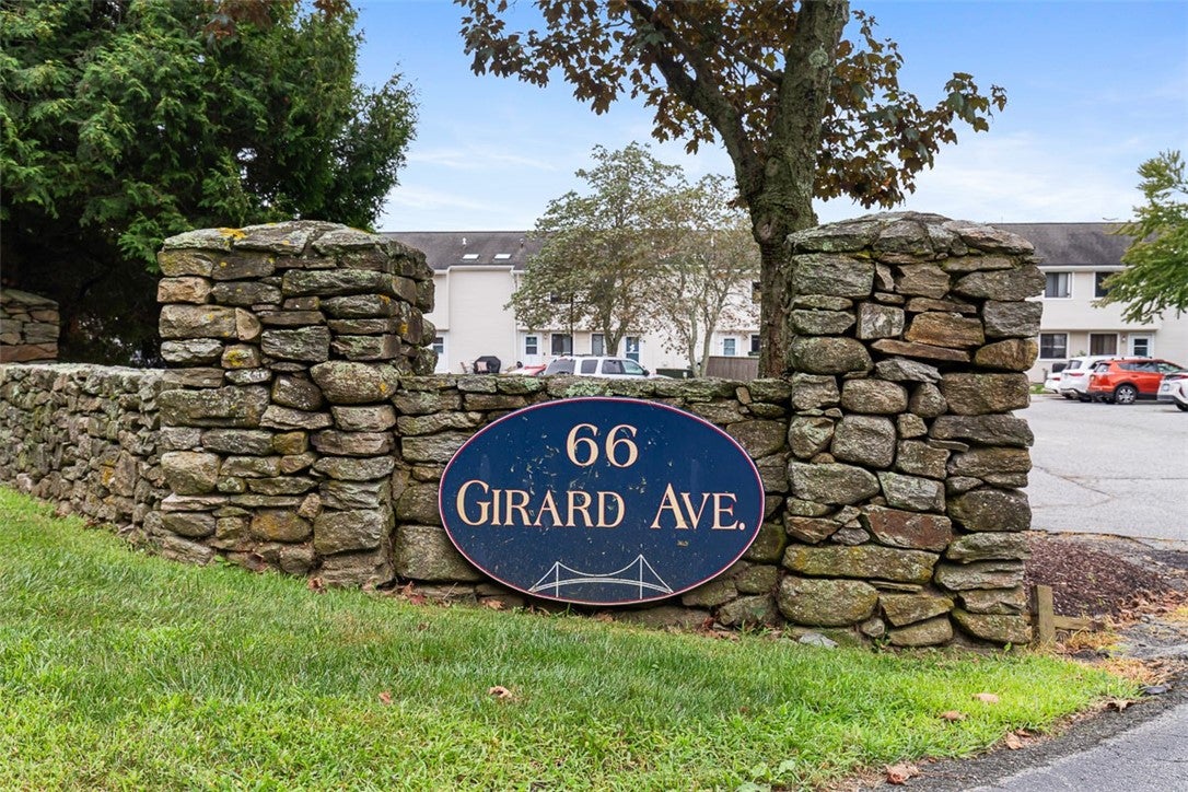 66 Girard Avenue 223