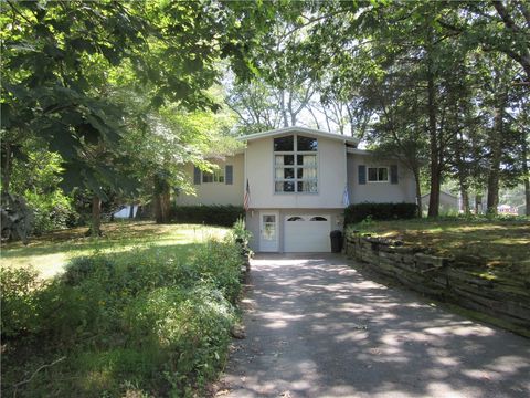 11 Cheyenne Trail West Greenwich RI 02817