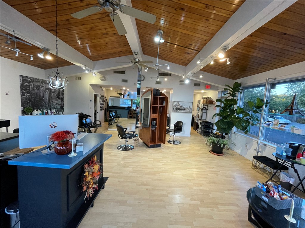 982 Willett Avenue