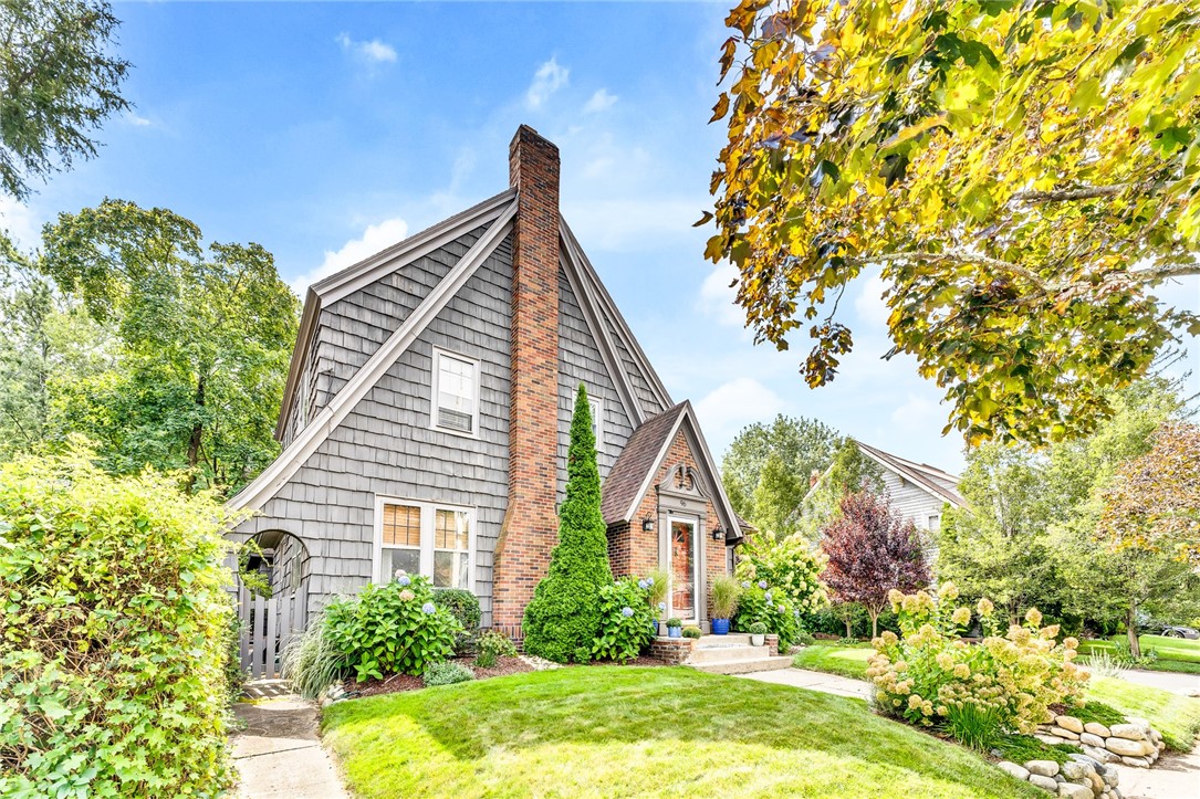 96 Bluff Avenue