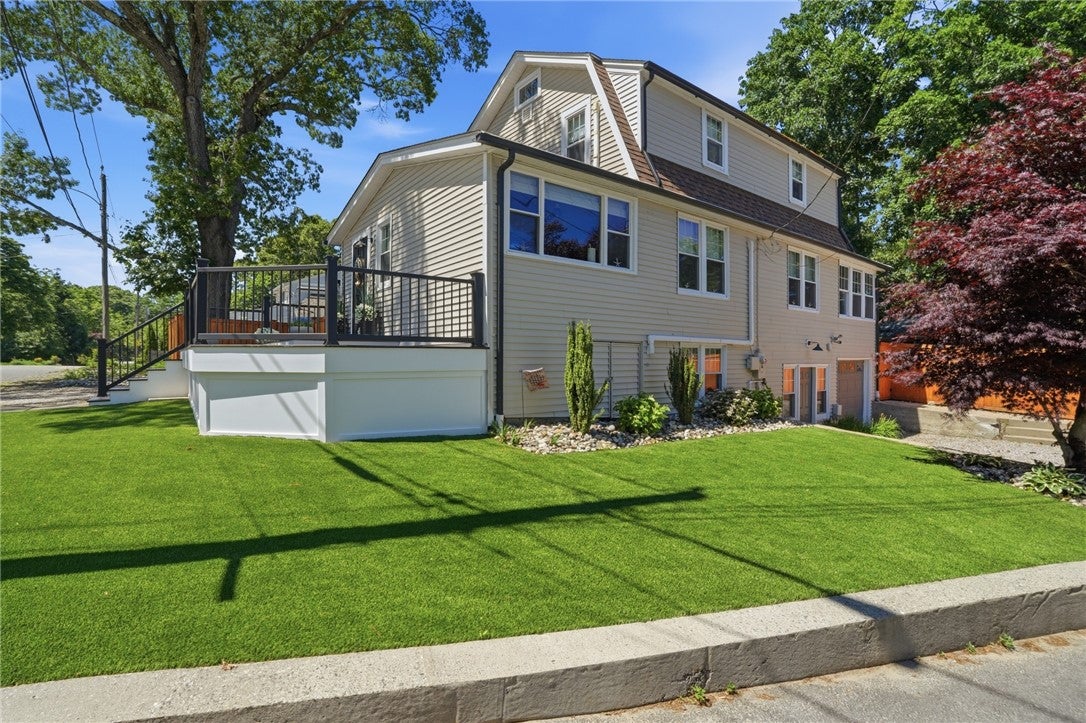 1 Staples Avenue