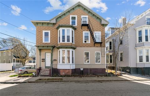 53 Diamond Street Providence RI 02907