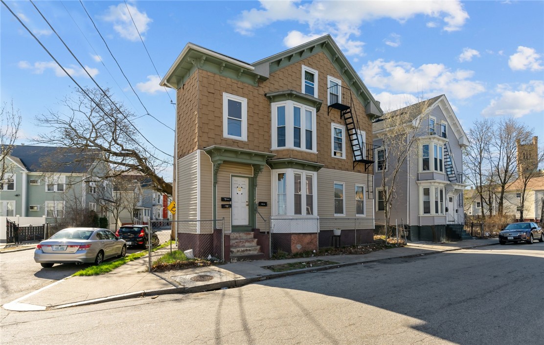 53 Diamond Street