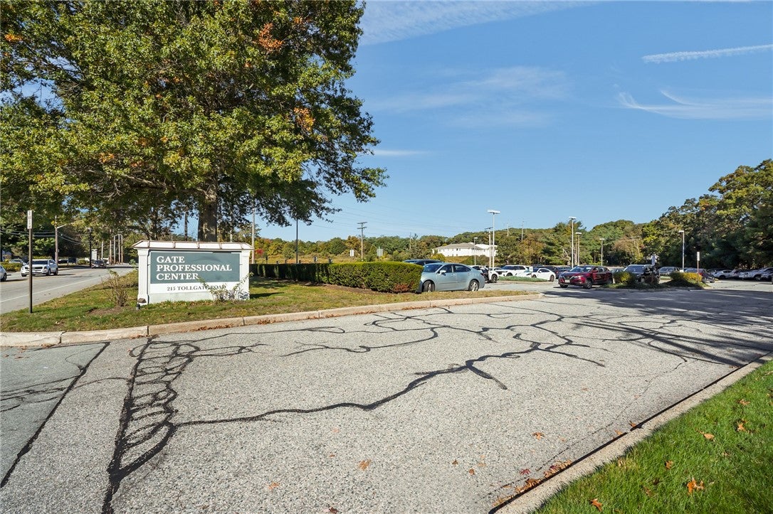 215 Toll Gate Road 301