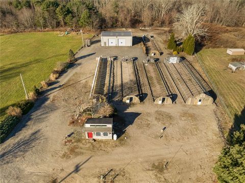 805 NOOSENECK HILL RD. Road West Greenwich RI 02817