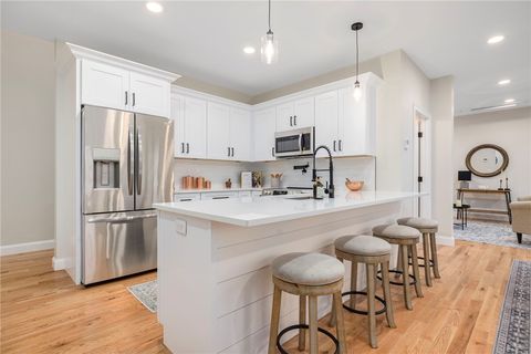 2907 Post Road 7 Warwick RI 02886