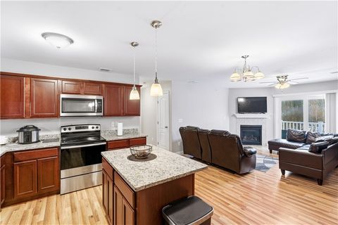 9 Gray Coach Lane 911 Cranston RI 02921