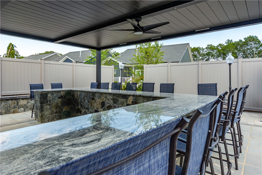 Coventry, Rhode Island 02816, United States, 2 Bedrooms Bedrooms, ,2 BathroomsBathrooms,Residential,Active,183229