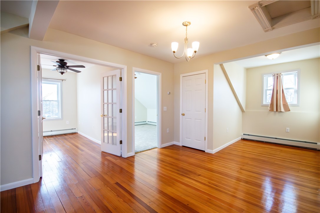 40 E Barrows Street 3