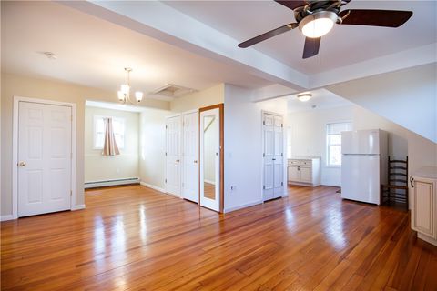 40 E Barrows Street 3 Cumberland RI 02864